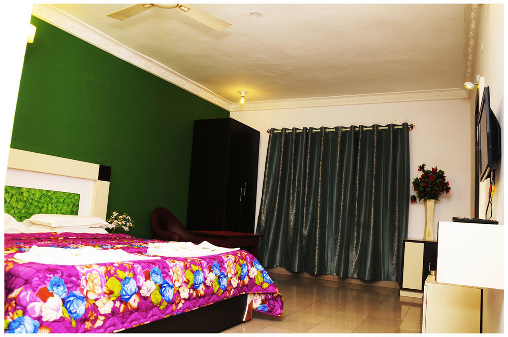 Luciya International Mysore Exterior foto