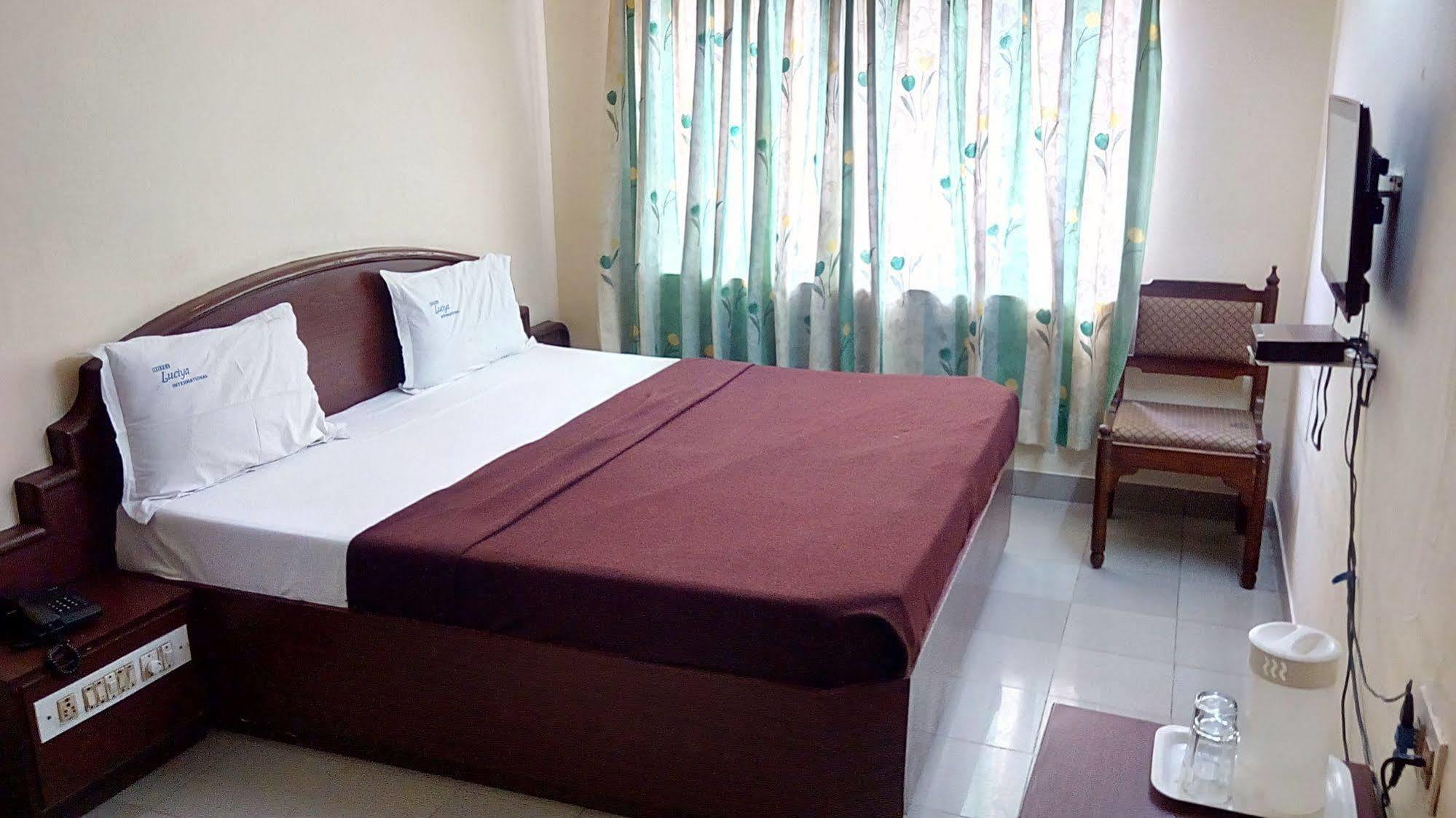 Luciya International Mysore Exterior foto